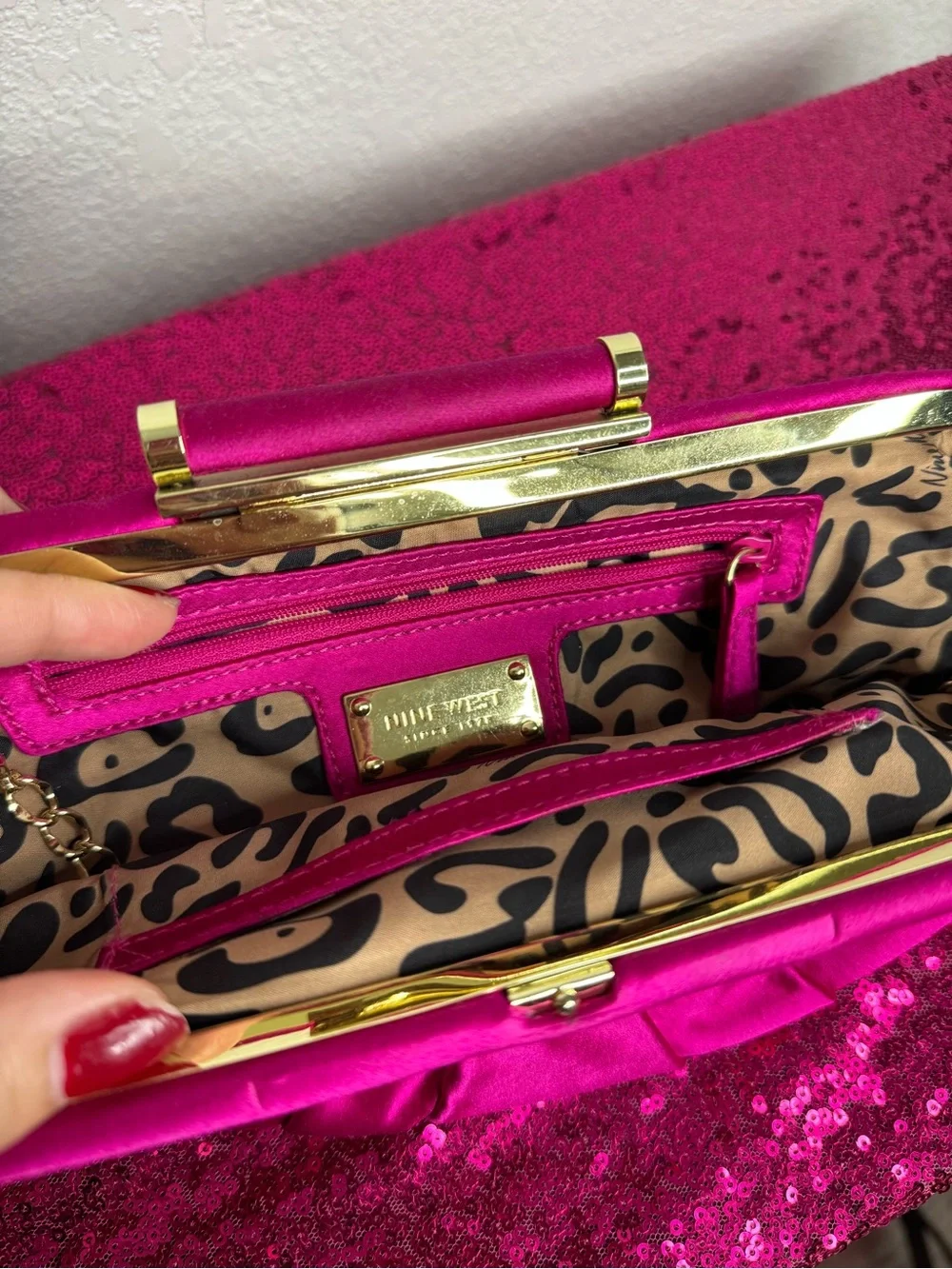 2/for$20🪩 NINE WEST Magenta, Leopard Satin Clutch, Gold-Tone Bar Handle 5x11”